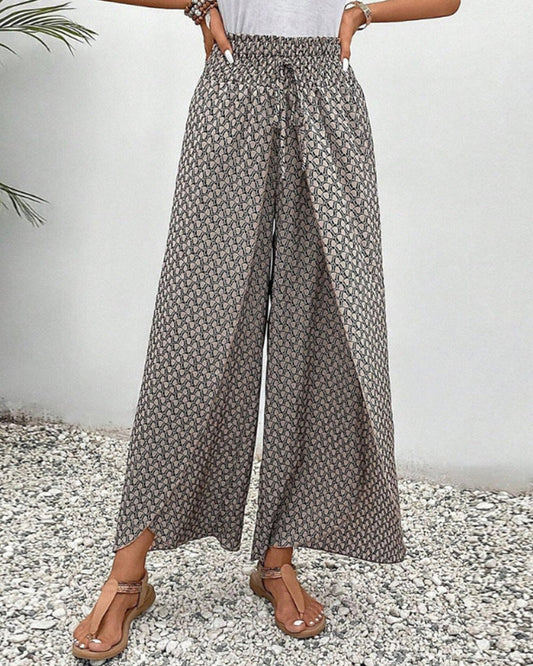 Relaxed Wide Leg Trousers